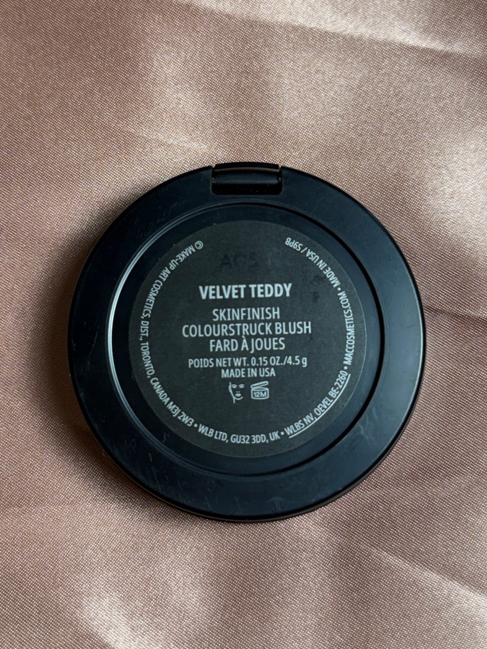 MAC Velvet Teddy Powder Blush - Picture 3 of 4